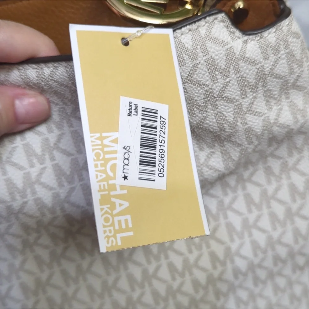 SALE! NWT Michael Kors Hobo Handbag - Picture 13 of 13